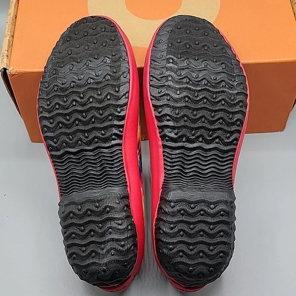 NIB Bogs Patch Clog Tie Dye size 7 - Picture 6 of 7